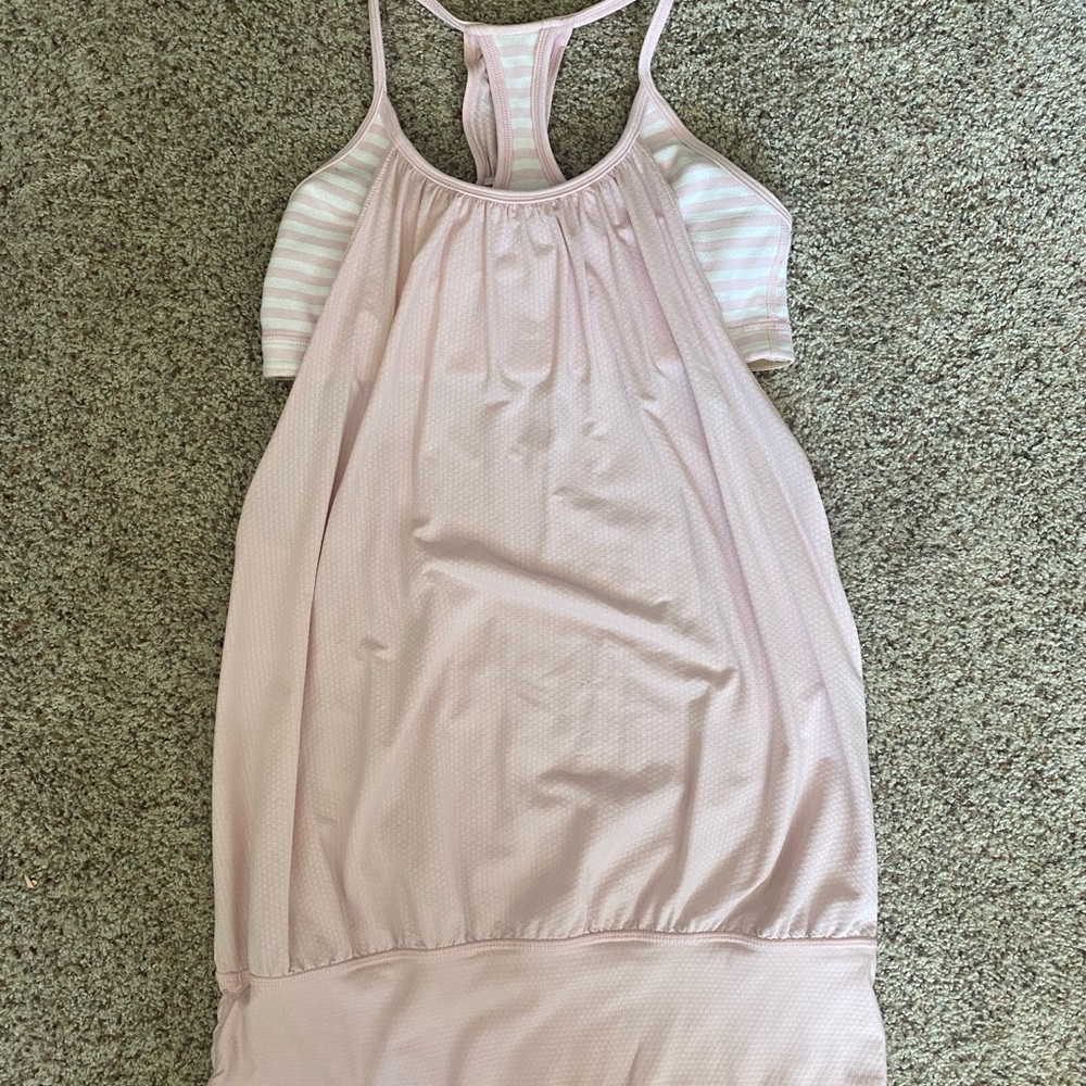 Lululemon No Limits Tank size 6